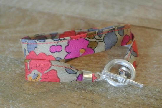 Bracelet Betsy fluo-thé (petit fermoir)