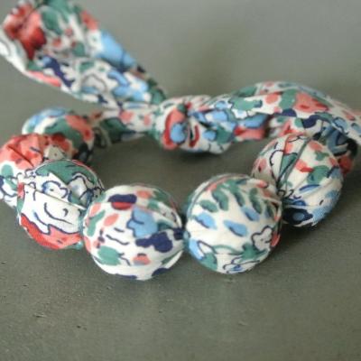 Bracelet boules en Liberty Claire Aude